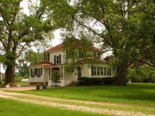 60315 210th St, Nevada, IA 50201-7736