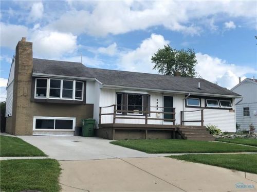 1222 Holgate Ave, Maumee, OH 43537-2909