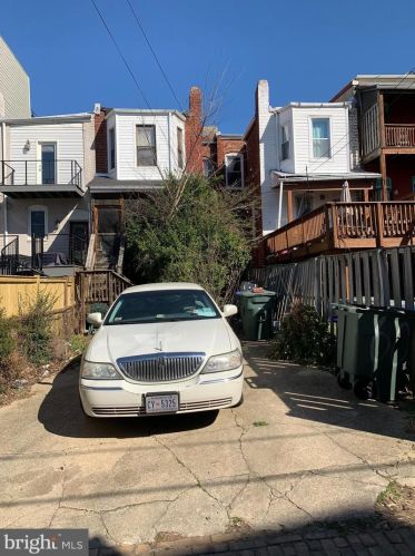 60 U St, Washington, DC 20001-1011