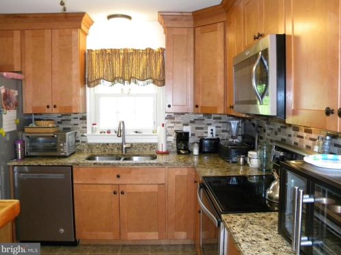 16461 Richmond Tpke, Bowling Green VA  22427-2207 exterior