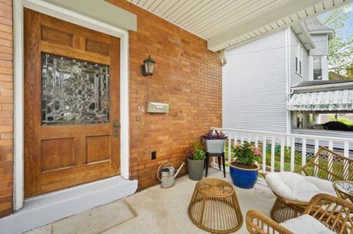 16 Warren St, Pittsburgh, PA 15205-3035