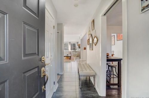 12 Whitney Gln, Westport, CT 06880-3757