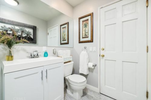 1350 Comstock Ave, Glendora CA 91741-2721 exterior