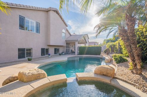 7002 Lone Cactus Dr, Glendale AZ 85308-9508 exterior