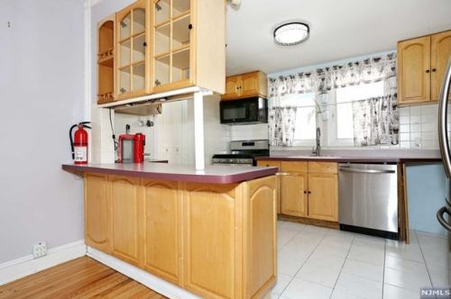 384 Elm Ave, Bogota NJ  07603-1501 exterior