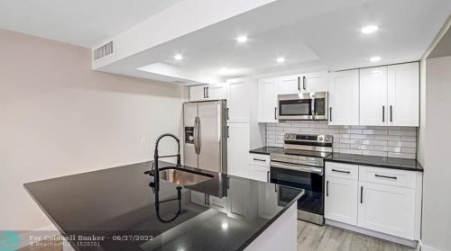 1511 113th Ave, Hollywood, FL 33026-2623
