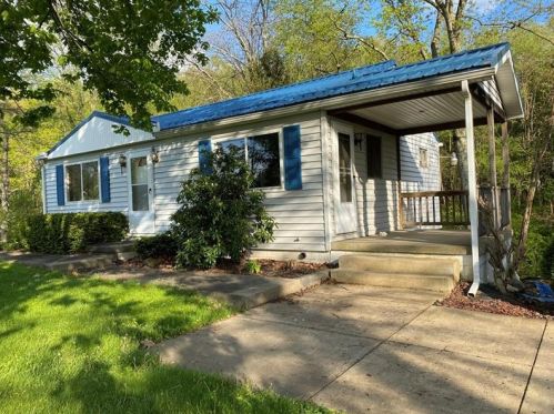 2018 Carlisle Rd, Greenville, PA 16125-8723