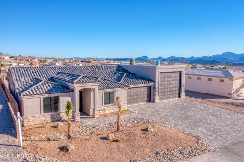 4060 Arrowhead Dr, Lake Havasu City, AZ 86406-8954