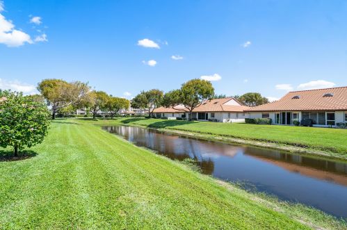 6443 Mill Pointe Cir, Delray Beach, FL 33484-2488