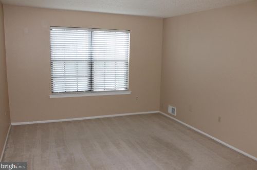 17 Mendrey Ct, Lawrence Township NJ  08648-2661 exterior