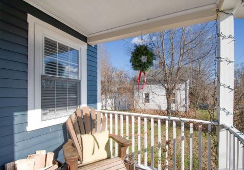 548 Middlefield St, Middletown CT  06457-3553 exterior