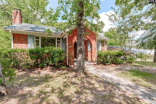 312 Pine St, Pelion, SC 29123-9237