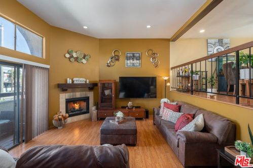 846 Alondra Blvd, Compton, CA 90220-3527