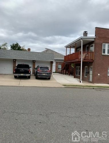 271 Amboy Ave, Woodbridge, NJ 07095-2805