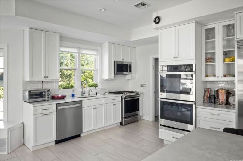 485 Albemarle Rd, Cedarhurst NY  11516-1228 exterior