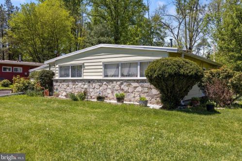 543 Graystone Rd, Prospectville, PA 19002-5212