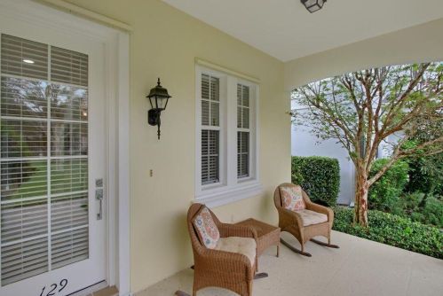 129 Poinciana Dr, Jupiter, FL 33458-2833