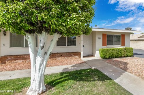 9467 111th Ave, Sun City, AZ 85351-4637