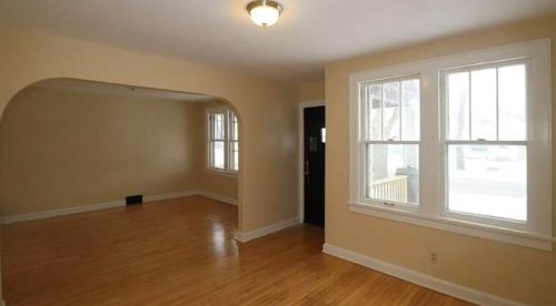 2902 Van Norman Ave, Milwaukee WI  53235-5725 exterior