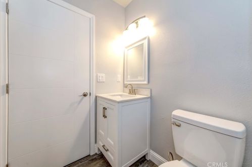 4567 120th St, Hawthorne CA  90250-2965 exterior