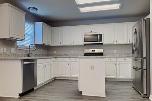 32302 Willow Creek Park, Conroe TX  77385-8149 exterior