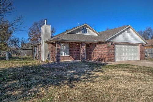 17716 Santa Fe Pl, Mounds, OK 74047-4718