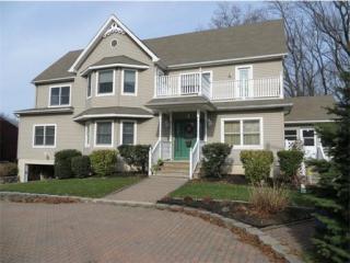 52 Price St, Sayreville, NJ 08872-1644