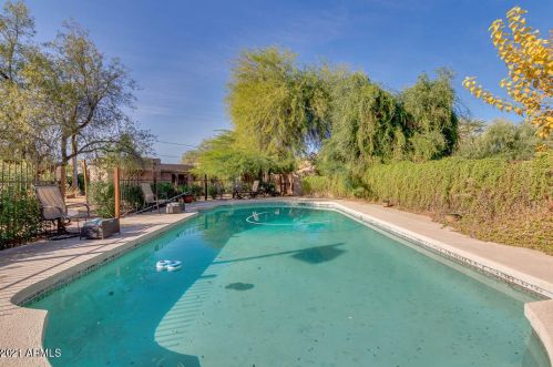 7125 Paradise Dr, Scottsdale AZ 85254-4735 exterior