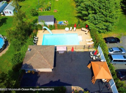 308 Monmouth Rd, West Long Branch, NJ 07764-1151