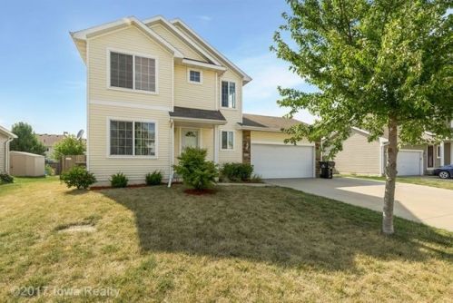 410 Carefree Ln, Waukee, IA 50263-9678
