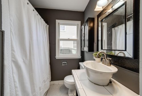 1127 Flandrau St, Saint Paul MN  55106-2913 exterior