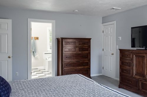 9 Kemble Dr, Shrewsbury MA 01545-1690 exterior