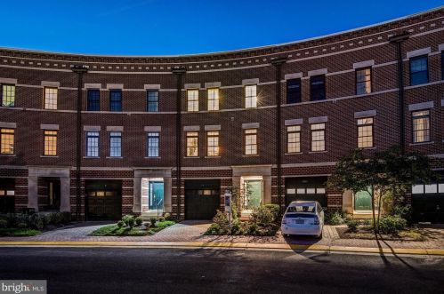 12146 Chancery Sta Cir, Herndon VA 20190-5801 exterior