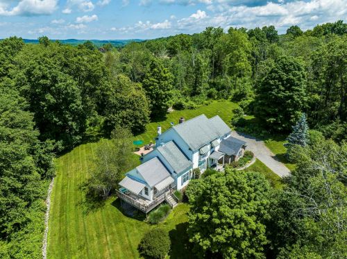 1017 Centre Rd, Staatsburg, NY 12580-6223