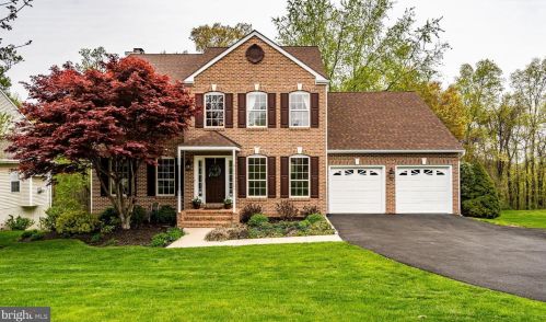 1048 Ryans Run, Boothwyn PA  19060-4411 exterior