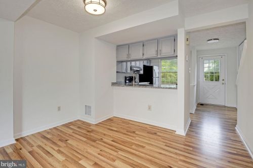 2853 Middleboro Dr, Falls Church VA  22042-4403 exterior