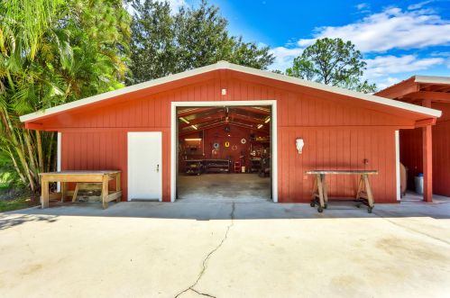 16972 Lancashire Dr, Town Of Loxahatchee Groves, FL 33470-3733