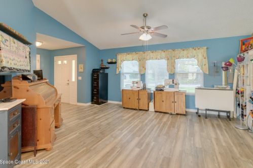2382 Appalachian Dr, Melbourne, FL 32935-3387