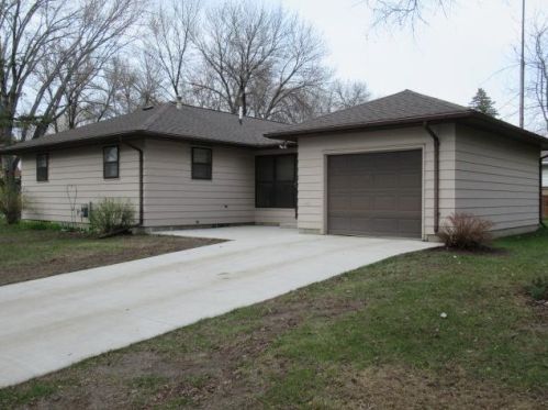 409 6th Ave, Lamberton, MN 56152-1020