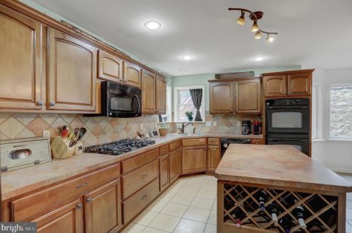 437 Pisgah State Rd, Shermansdale PA  17090-8921 exterior