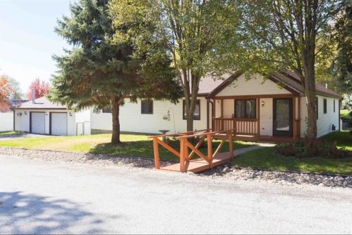415 Jefferson St, Bennet NE  68317-2037 exterior