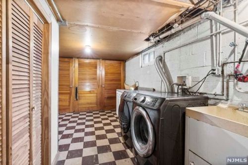 122 Gaston Ave, Outwater NJ  07026-1208 exterior