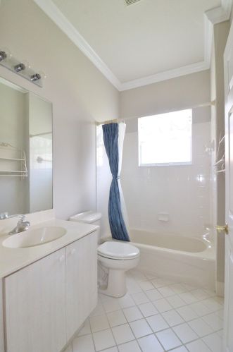 400 Sunview Way, Fort Pierce FL  34986-2655 exterior