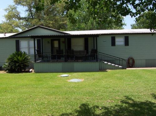 358 Cutter Dr, Chita, TX 75862-8627