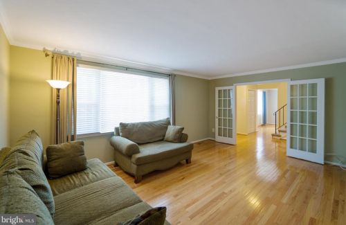 7206 Reservation Dr, Springfield VA  22153-1323 exterior