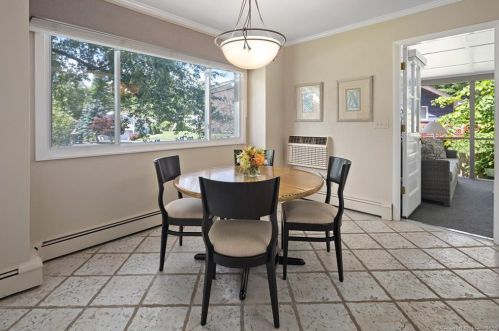 24 Surrey Dr, Norwalk CT  06851-3224 exterior