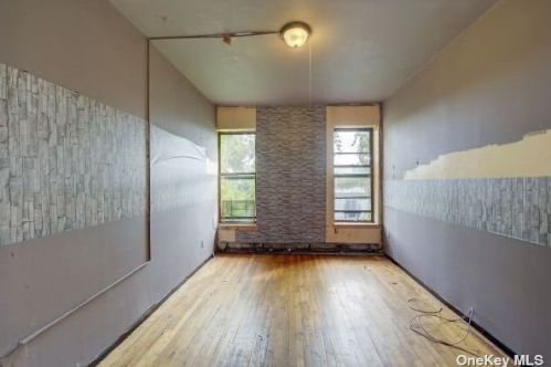 1046 Faile St, Bronx NY  10459-3784 exterior