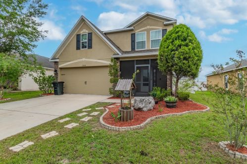 13219 Waterford Castle Dr, Dade City FL  33525-5213 exterior