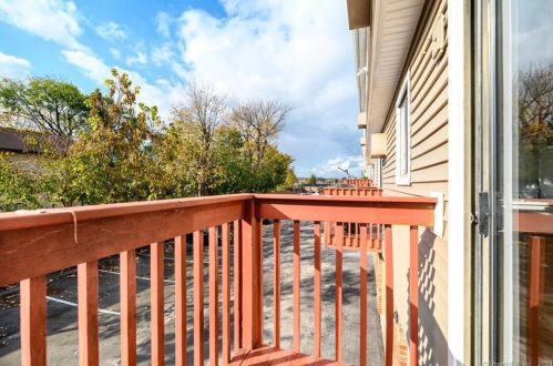 80 Lawn Ave, Stamford CT  06902-3123 exterior