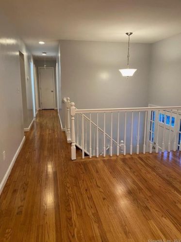 10 Utica St, Milford CT  06461-2922 exterior